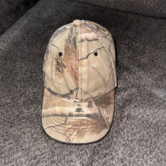 Signatures Other - Signatures Camo Hat Youth Size